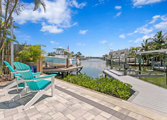 Property at 17735 1st St E, Redington Shores, FL 33708, 2 beds, 1.5 baths