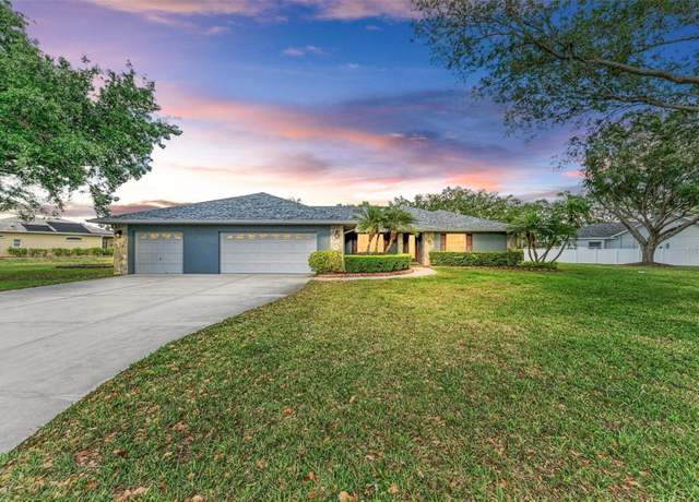 Property at 13615 4th Ave NE, Bradenton, FL 34212, 4 beds, 3 baths