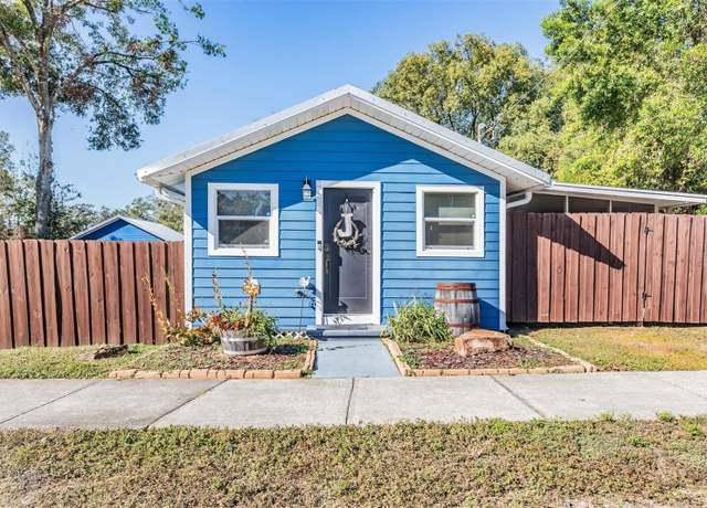 Property at 14045 21st St, Dade City, FL 33525, 2 beds, 1 bath