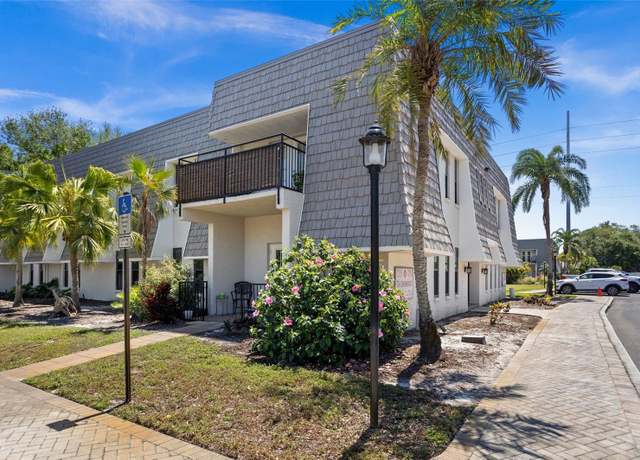 Property at 716 Lyndhurst St #702, Dunedin, FL 34698, 2 beds, 2 baths