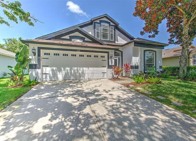 Property at 15541 Martinmeadow Dr, Lithia, FL 33547, 4 beds, 2 baths