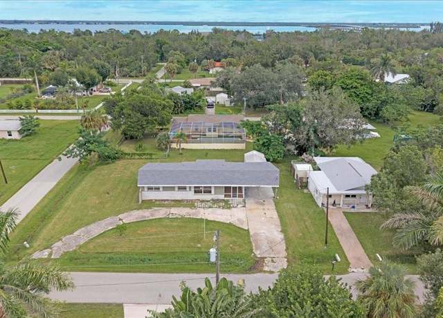 Property at 2206 Mark Ave, Punta Gorda, FL 33950, 2 beds, 1 bath