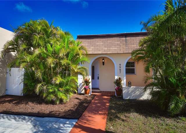 Property at 9987 85th Way, Seminole, FL 33777, 2 beds, 2 baths