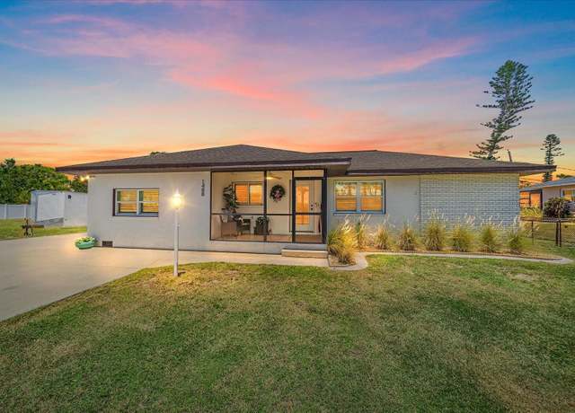 Property at 1488 Jupiter Rd, Venice, FL 34293, 2 beds, 2 baths