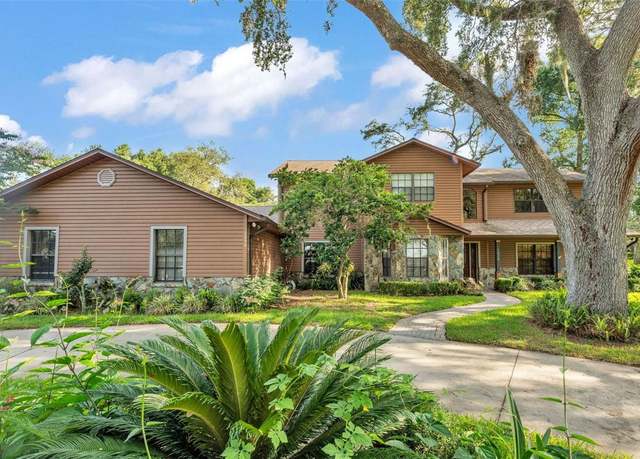Property at 1230 Odoniel Loop S, Lakeland, FL 33809, 4 beds, 3.5 baths