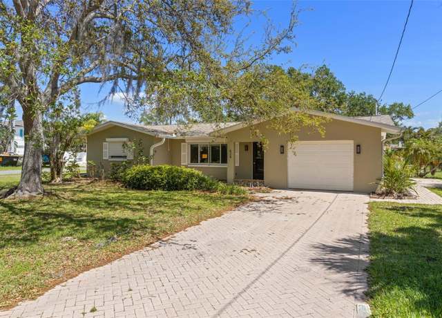 Property at 624 Orange St, Palm Harbor, FL 34683, 2 beds, 2 baths