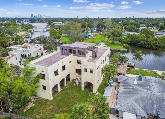 Property at 4718 Paradise Way S, St Petersburg, FL 33705, 7 beds, 7.5 baths