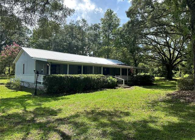 Property at 609 SW Peace Dr, Lake City, FL 32024, 4 beds, 2 baths
