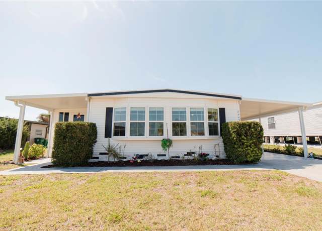 Property at 8443 Albatross Ln, Englewood, FL 34224, 2 beds, 1.5 baths