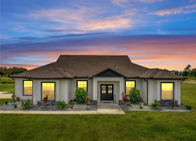 Property at 9041 Oakheart Ln, Clermont, FL 34711, 4 beds, 4.5 baths