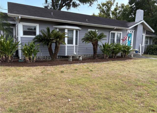 Property at 1003 W Mahoney St, Plant City, FL 33563, 5 beds, 3 baths