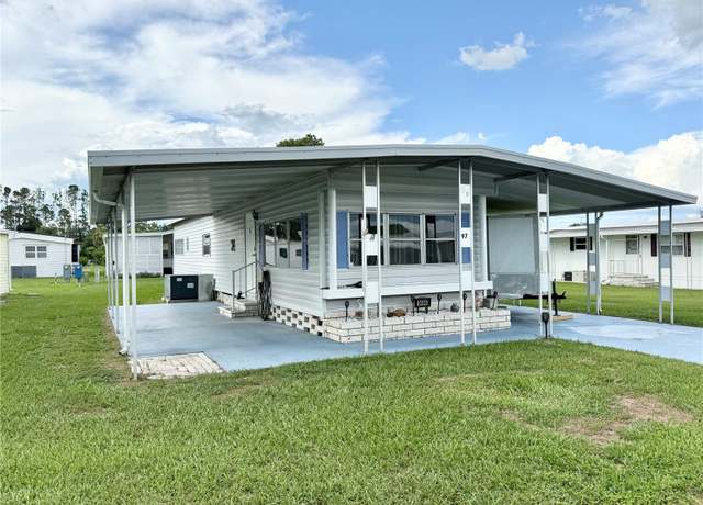 Property at 34543 Sweetpea Ln, Zephyrhills, FL 33541, 2 beds, 1 bath