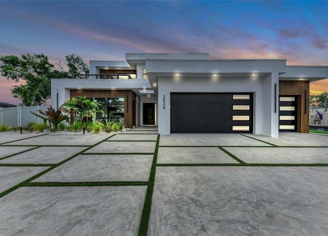 Property at 2038 Datura St, Sarasota, FL 34239, 6 beds, 4.5 baths