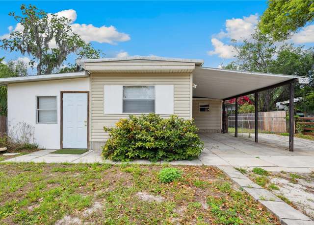 Property at 2072 NW 10th Ter, Lake Panasoffkee, FL 33538, 2 beds, 1 bath