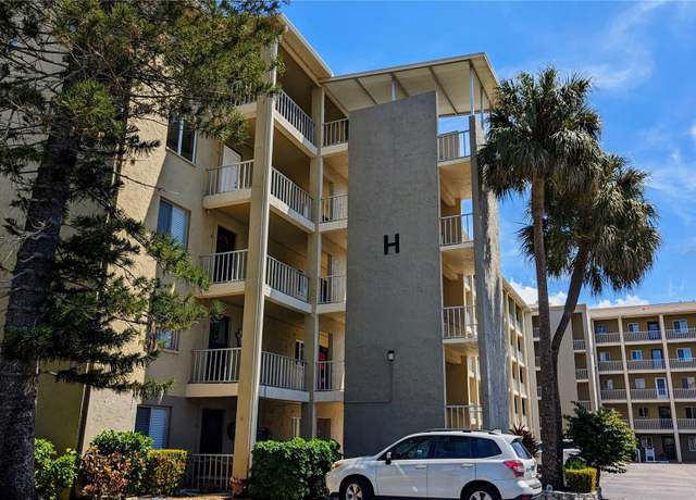 Property at 3719 Lake Bayshore Dr Unit H-204, Bradenton, FL 34205, 2 beds, 1 bath