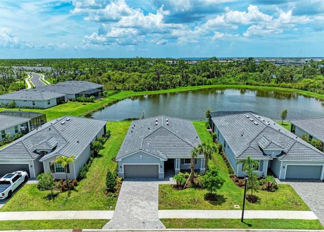 Property at 11327 Burgundy Dr, Venice, FL 34293, 3 beds, 3 baths