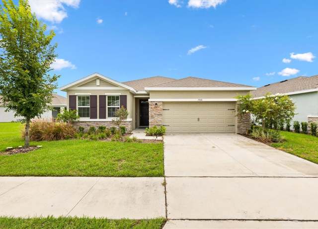 Property at 7926 Penrose Pl, Wildwood, FL 34785, 4 beds, 2 baths