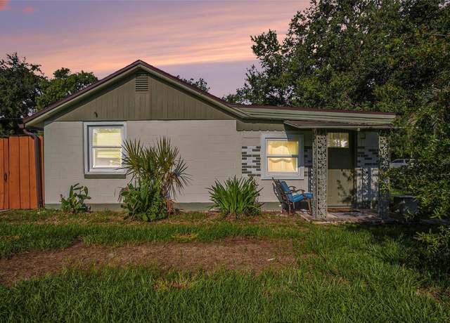Property at 5651 6th St, Zephyrhills, FL 33542, 2 beds, 1 bath