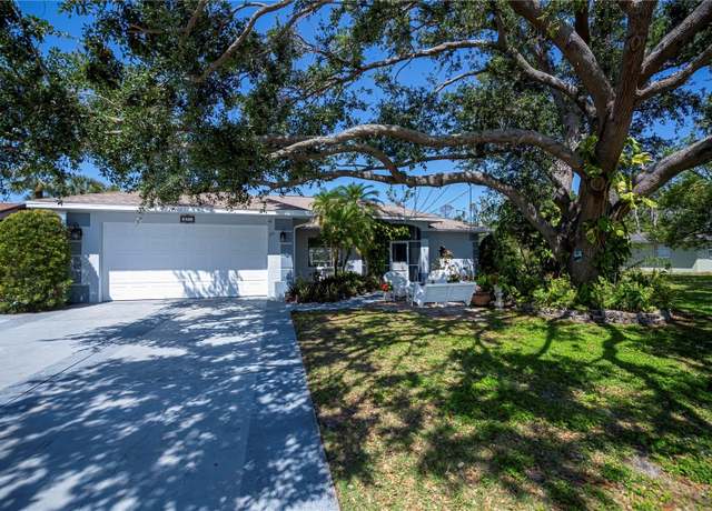 Property at 271 Manor Rd, Venice, FL 34293, 3 beds, 2 baths
