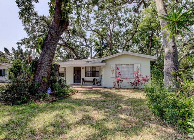 Property at 10514 52nd Ave N, St Petersburg, FL 33708, 2 beds, 1 bath