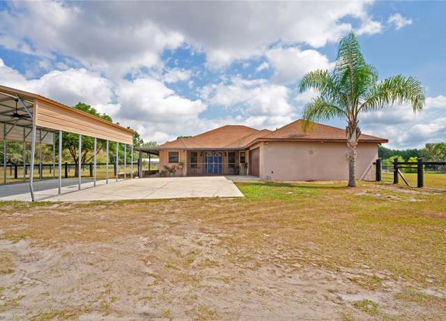 Property at 39427 Comstock Ln, Zephyrhills, FL 33540, 3 beds, 2.5 baths
