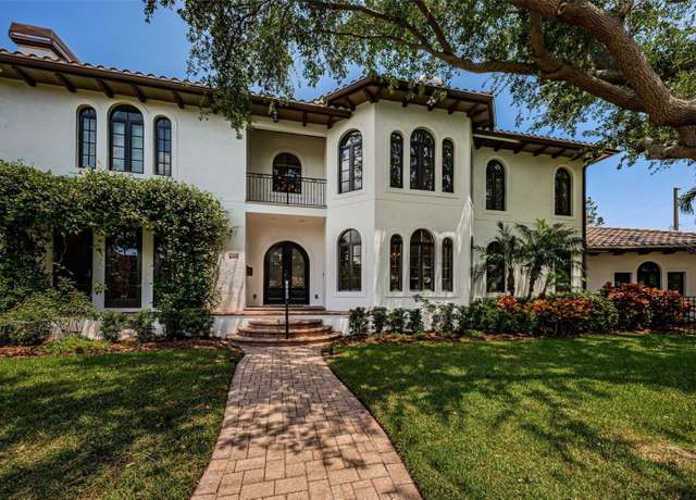 Property at 147 Bay Point Dr NE, St Petersburg, FL 33704, 4 beds, 3.5 baths