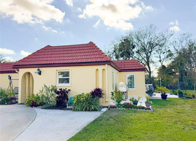 Property at 916 W Faith Cir, Bradenton, FL 34212, 2 beds, 2 baths