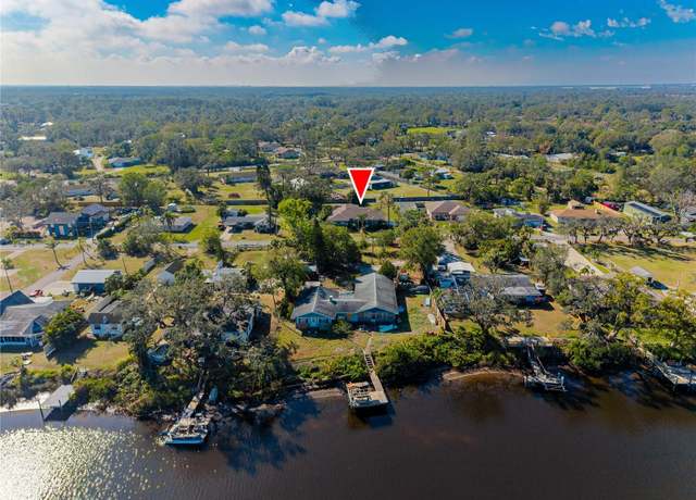 Property at 2408 51st Blvd E, Bradenton, FL 34208, 4 beds, 3.5 baths