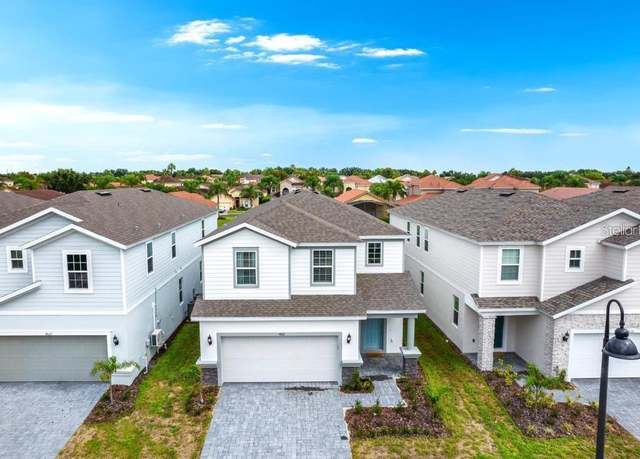 Property at 4021 Lana Ave, Davenport, FL 33897, 6 beds, 4.5 baths