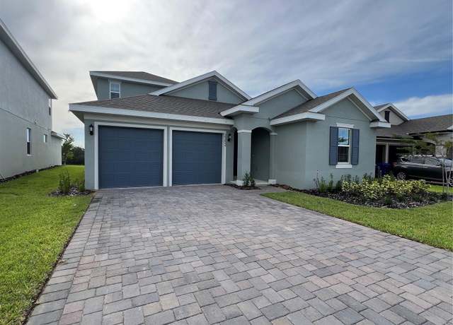 Property at 2352 Juniper Berry Dr, Minneola, FL 34715, 4 beds, 3.5 baths