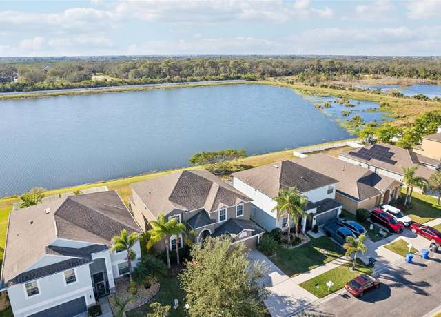 Property at 526 19th St NW, Ruskin, FL 33570, 6 beds, 3 baths