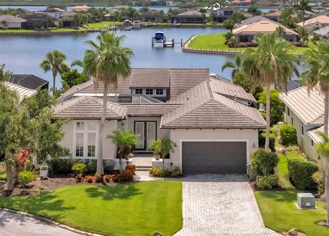 Property at 1103 Kestrel Ct, Bradenton, FL 34208, 3 beds, 2.5 baths