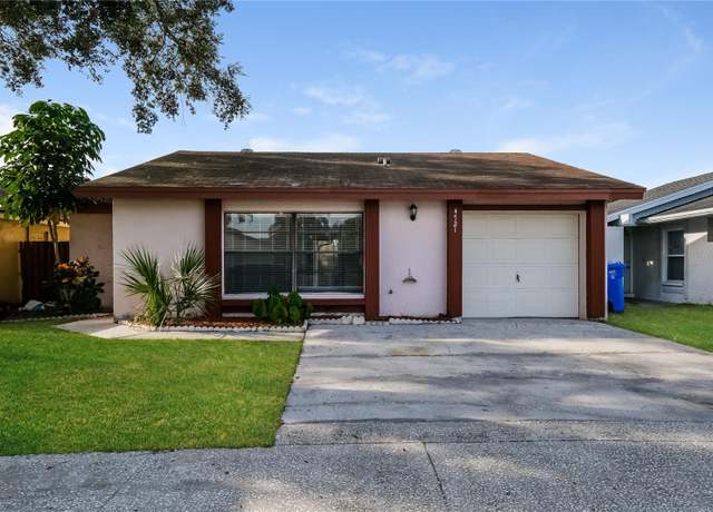 Property at 4721 Grove Point Dr, Tampa, FL 33624, 3 beds, 2 baths