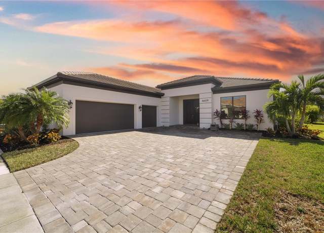 Property at 4609 Antrim Dr, Sarasota, FL 34240, 3 beds, 3 baths