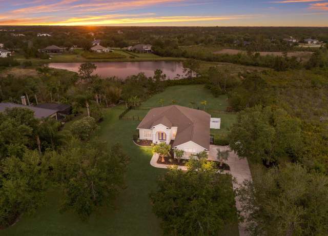 Property at 8223 Snowy Egret Pl, Bradenton, FL 34202, 4 beds, 3 baths