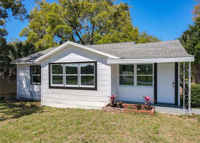 Property at 218 W Magnolia St, Clermont, FL 34711, 4 beds, 2 baths