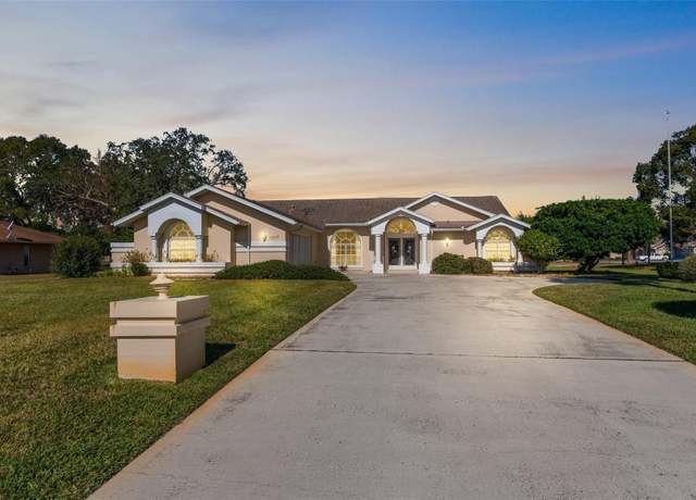 Property at 10239 Hoover St, Spring Hill, FL 34608, 3 beds, 2.5 baths