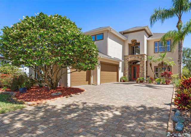 Property at 114 Emerald Lake Dr, Palm Coast, FL 32137, 4 beds, 3 baths