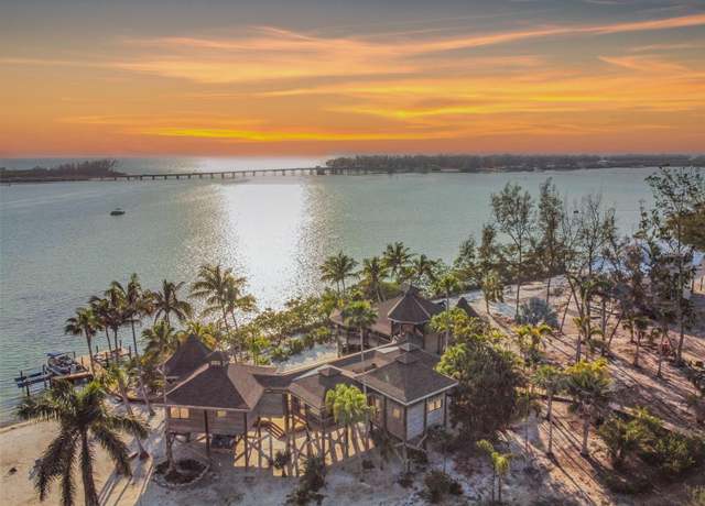 Property at 7147 LA Lenaire Dr, Longboat Key, FL 34228, 5 beds, 5.5 baths