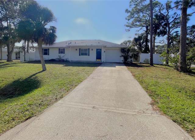 Property at 3110 Siesta Dr, Venice, FL 34293, 4 beds, 2 baths