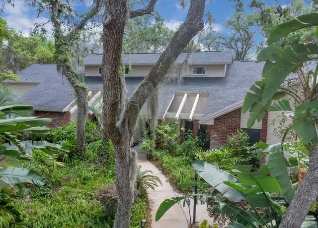 Property at 204 Green Lake Cir, Longwood, FL 32779, 4 beds, 3.5 baths