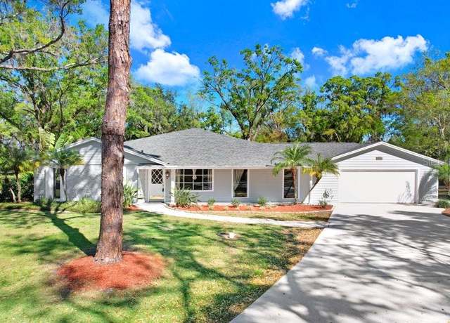 Property at 19531 Deer Lake Rd, Lutz, FL 33548, 5 beds, 3 baths
