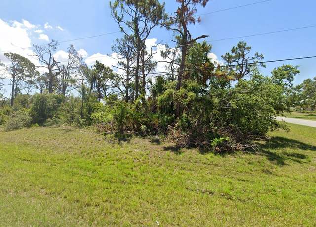 Property at 209 Spring Dr, Rotonda West, FL 33947