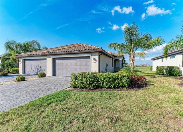 Property at 15917 Clear Skies Pl, Lakewood Ranch, FL 34211, 2 beds, 2 baths