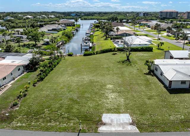 Property at 458 N Shore Dr, Osprey, FL 34229
