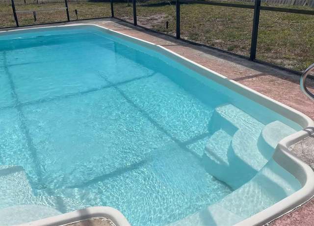 Property at 2580 68th Ave S, St Petersburg, FL 33712, 3 beds, 2 baths