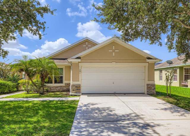 Property at 391 Michigan Estates Cir, St Cloud, FL 34769, 5 beds, 2 baths