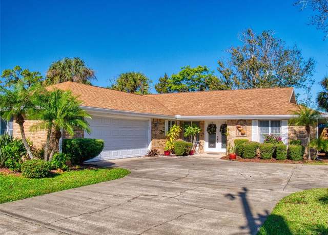Property at 103 Sea St, New Smyrna Beach, FL 32168, 3 beds, 2.5 baths