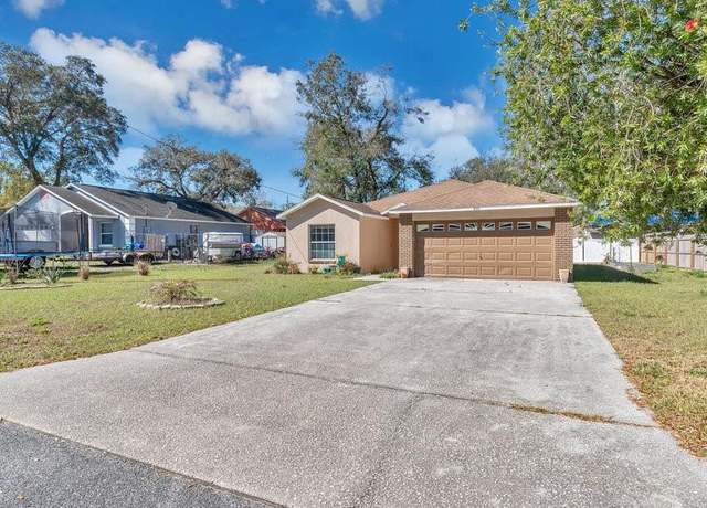 Property at 905 Ida St, Wildwood, FL 34785, 3 beds, 2 baths