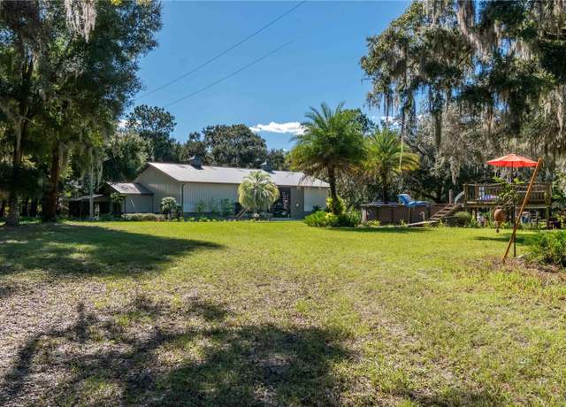Property at 16876 NE 30th Ct, Citra, FL 32113, 2 beds, 1.5 baths
